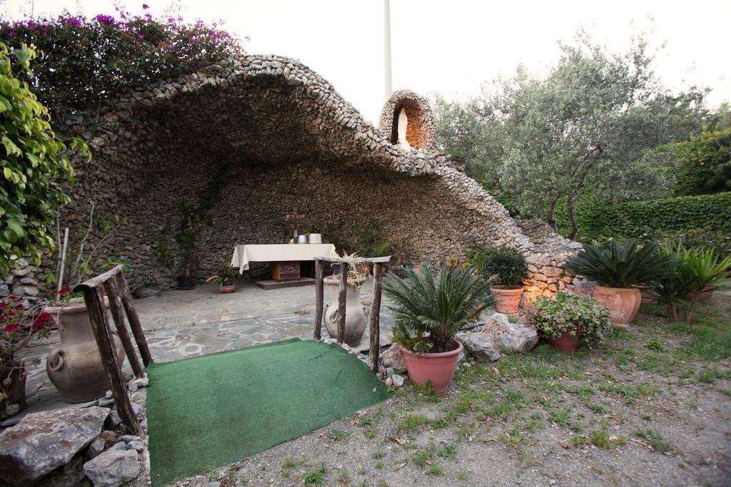 'A Nuciara Park Hotel&Wellness Center Furci Siculo Exterior foto